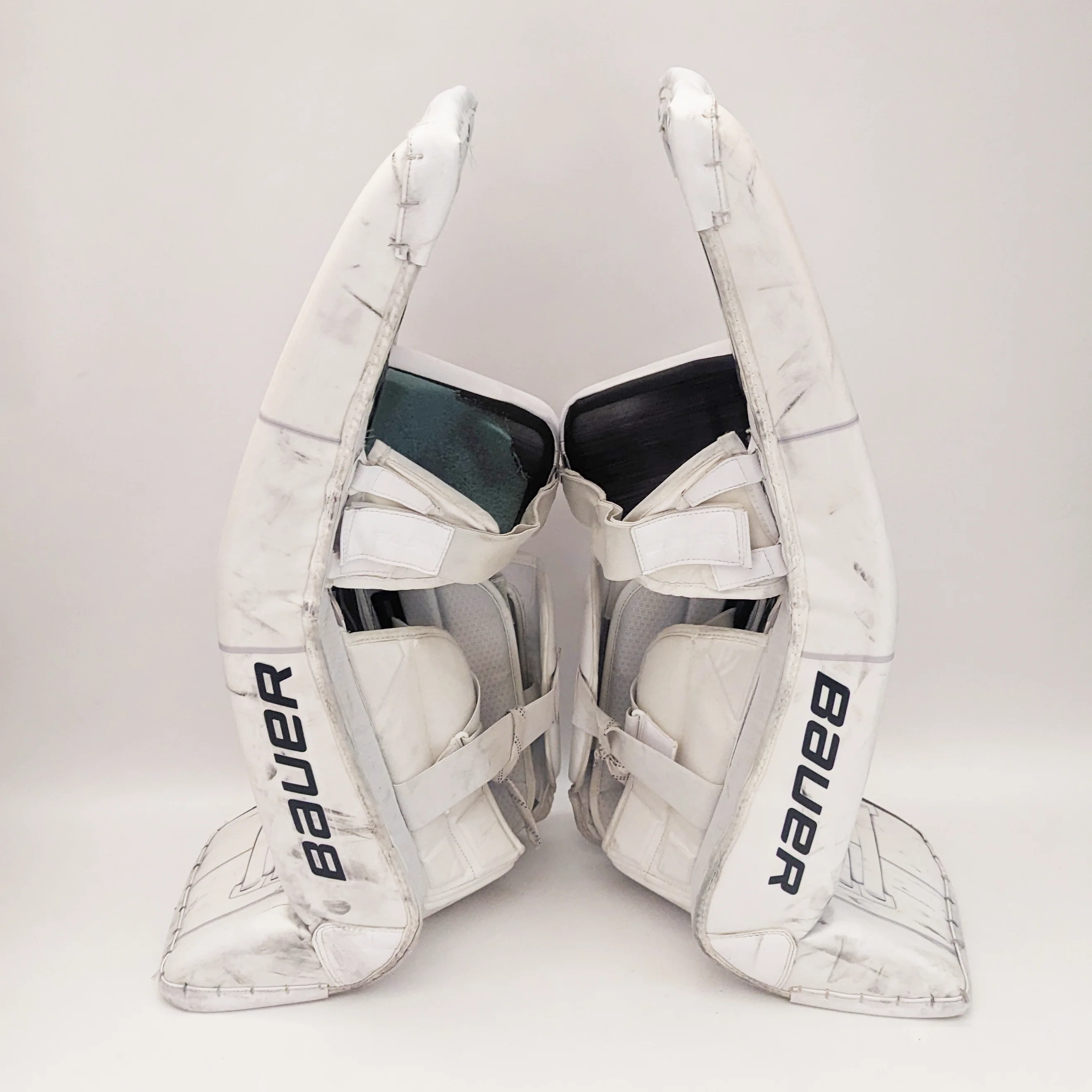 Bauer Supreme Ultrasonic - Pro Stock Goalie Pads (White/Navy/Yellow) - Image 3