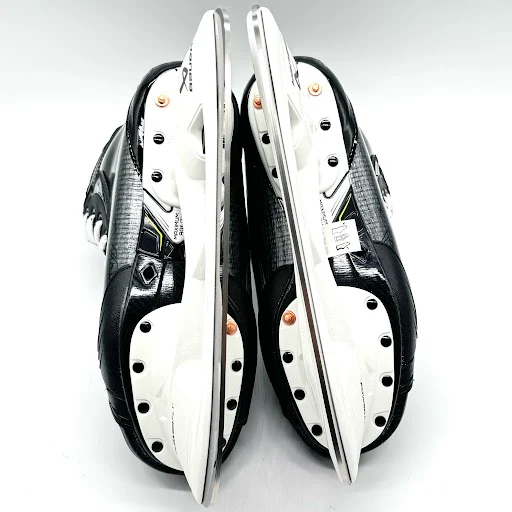 Bauer Vapor Hyperlite 2 - Pro Stock Hockey Skates - Size 5.5D - Image 6