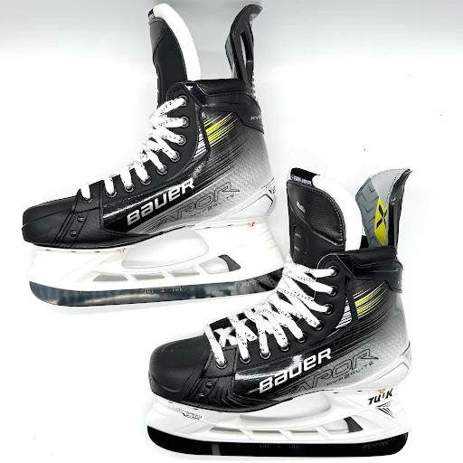 Bauer Vapor Hyperlite 2 - Pro Stock Hockey Skates - Size 7.25D - Image 4