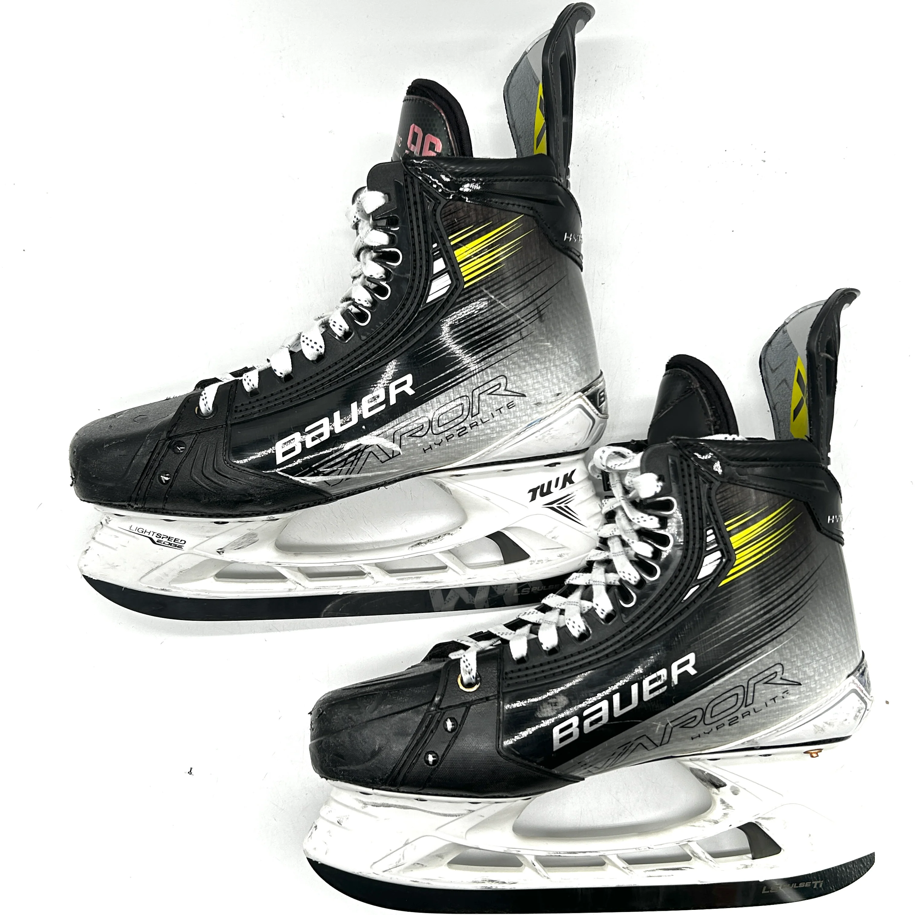 Bauer Vapor Hyperlite 2 - Used NHL Pro Stock Skates - Jack Roslovic - Size 9.5 #4 - Image 2
