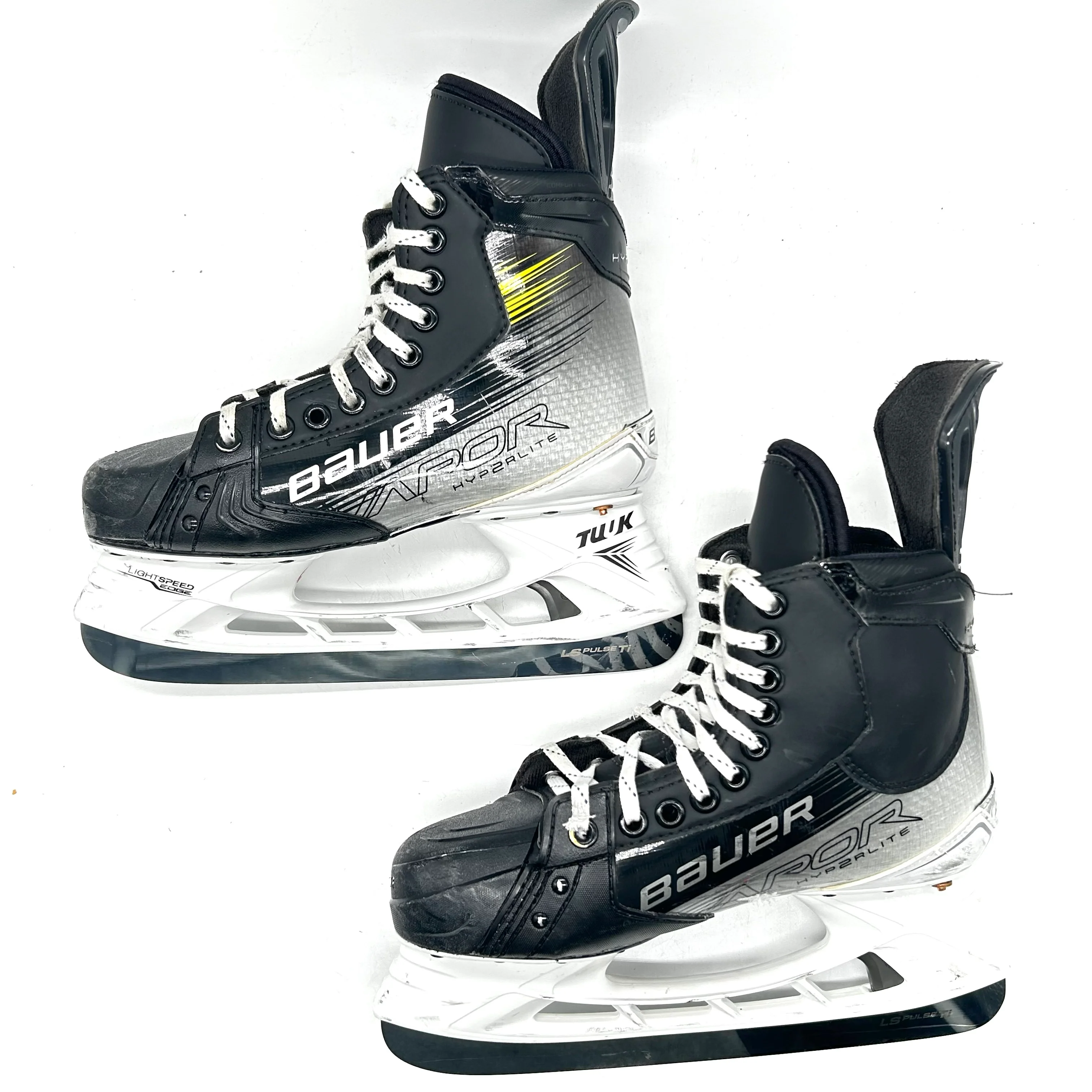 Bauer Vapor Hyperlite 2 - Used NHL Pro Stock Skates - Sebastian Aho - Size 6.75E - Image 3