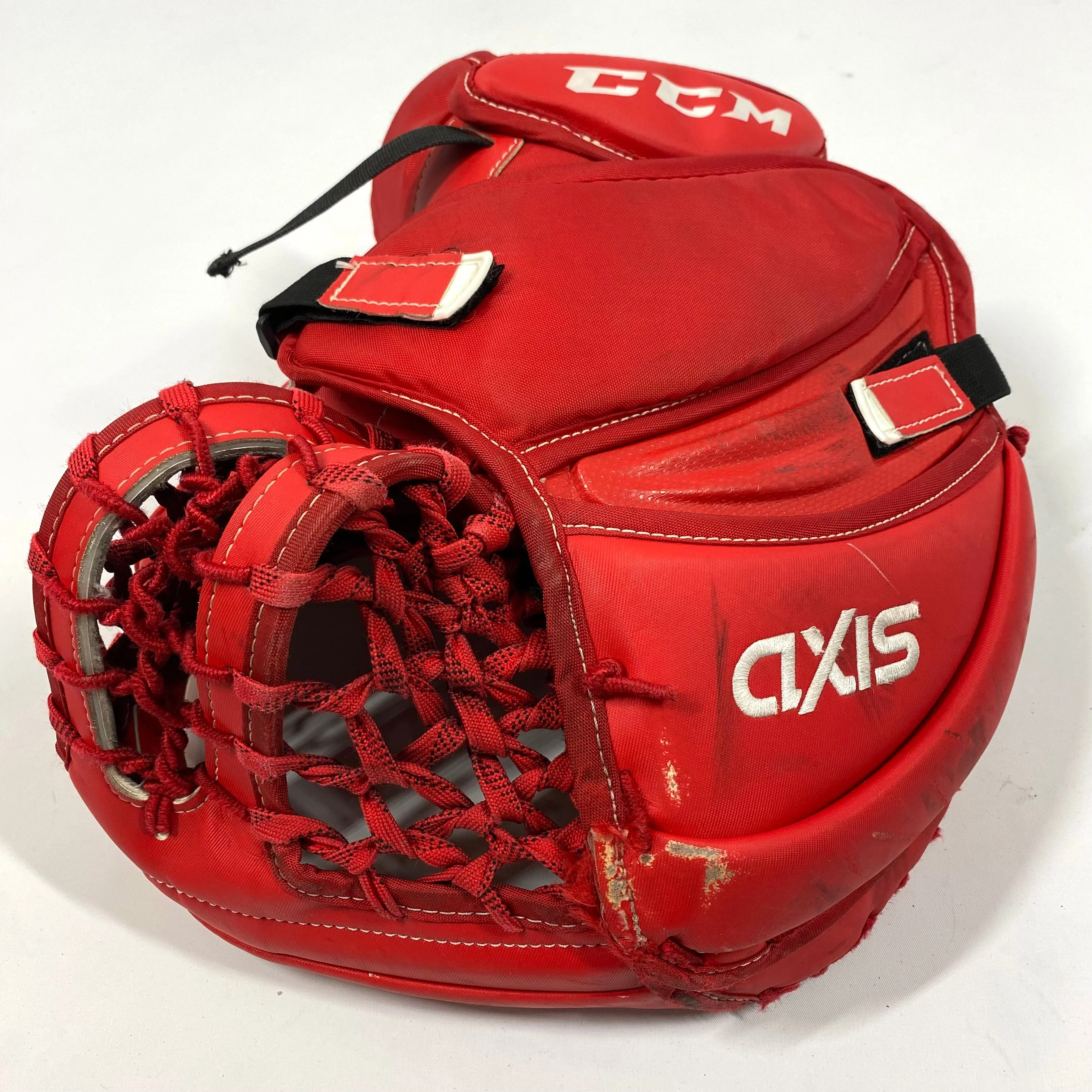 CCM AXIS - Used Pro Stock Goalie Glove (Red/White) - Image 3