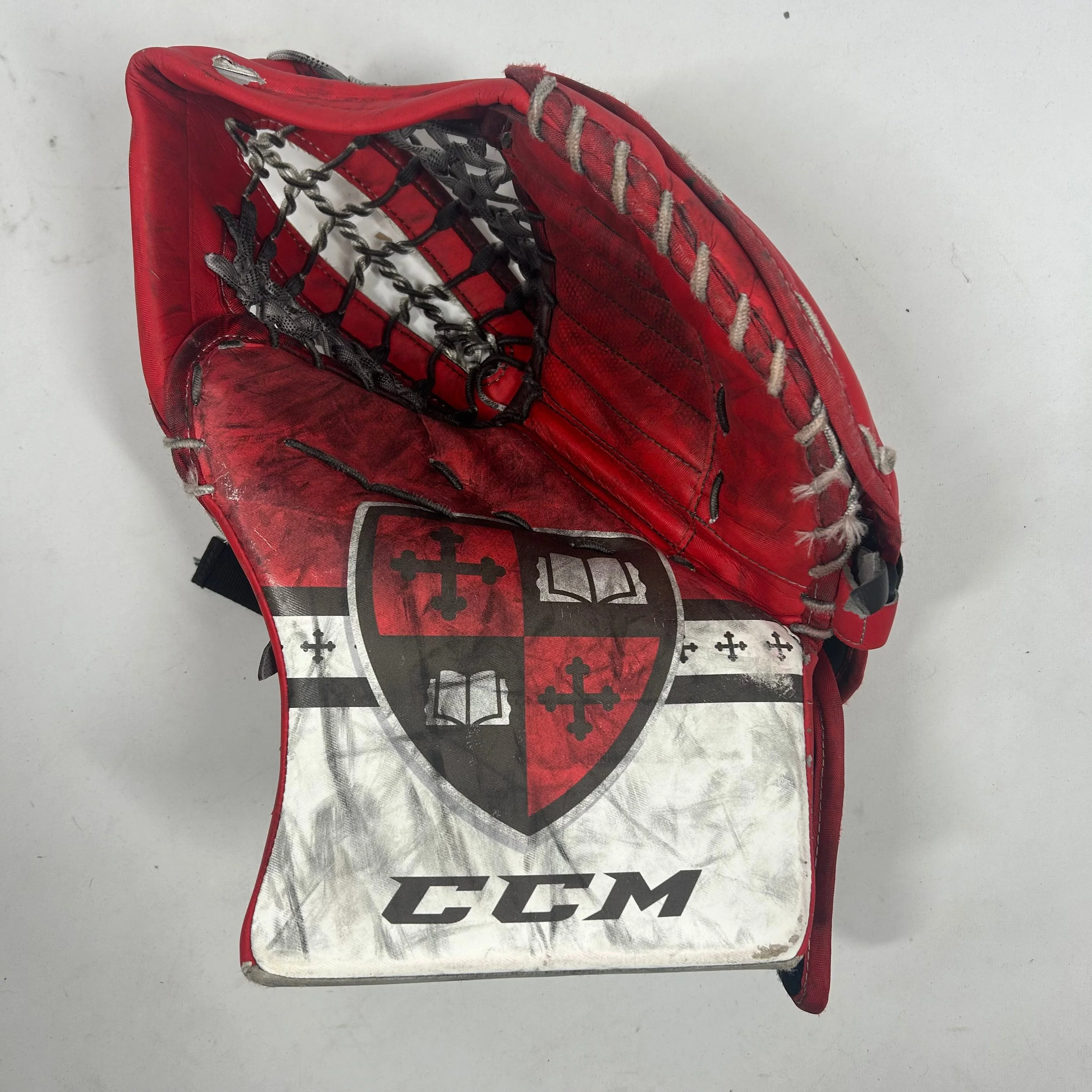 CCM Extreme Flex 5 - Used Goalie Glove (Red/White)