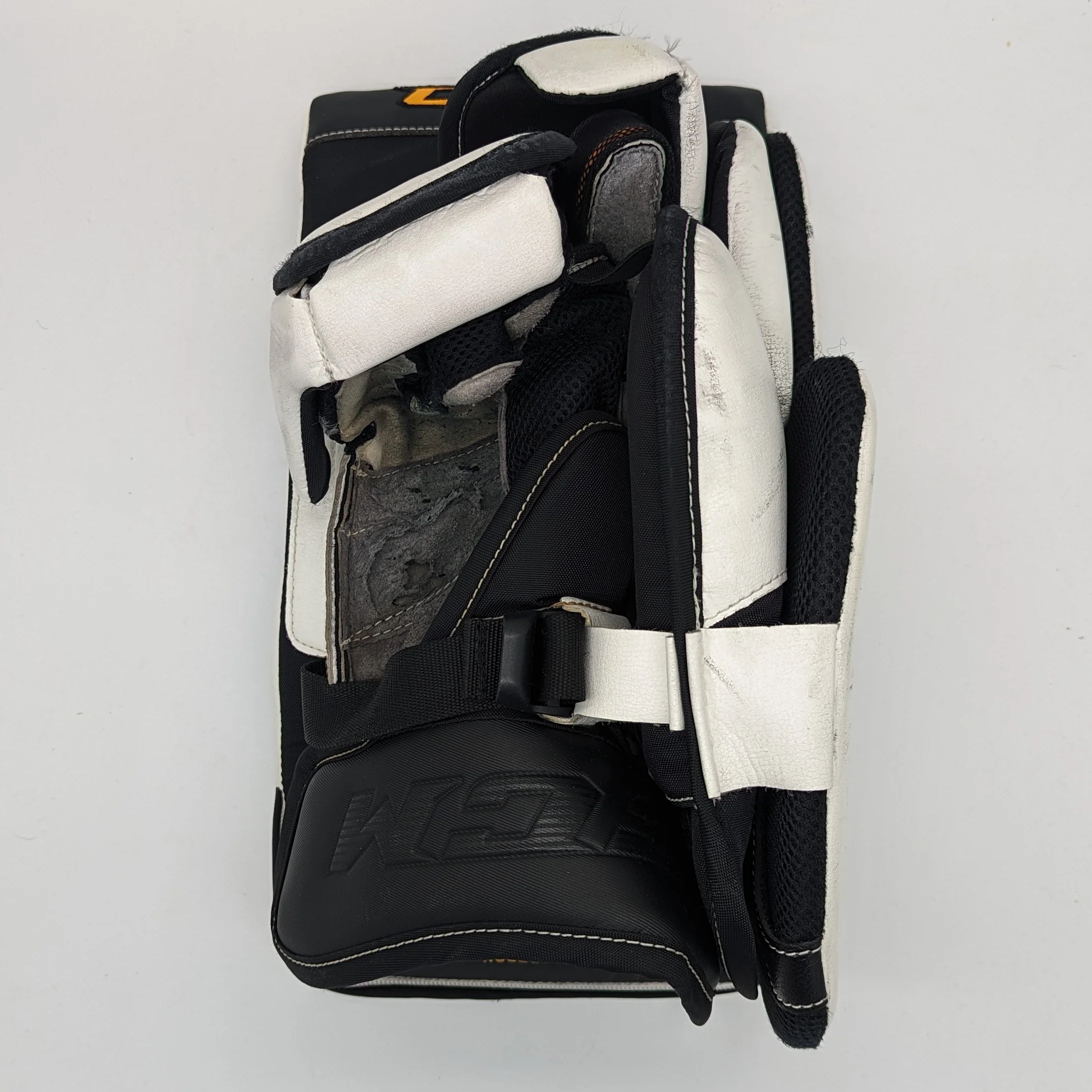 CCM Extreme Flex 5 - Used OHL Pro Stock Goalie Pads (White/Green/Yellow) - Image 9
