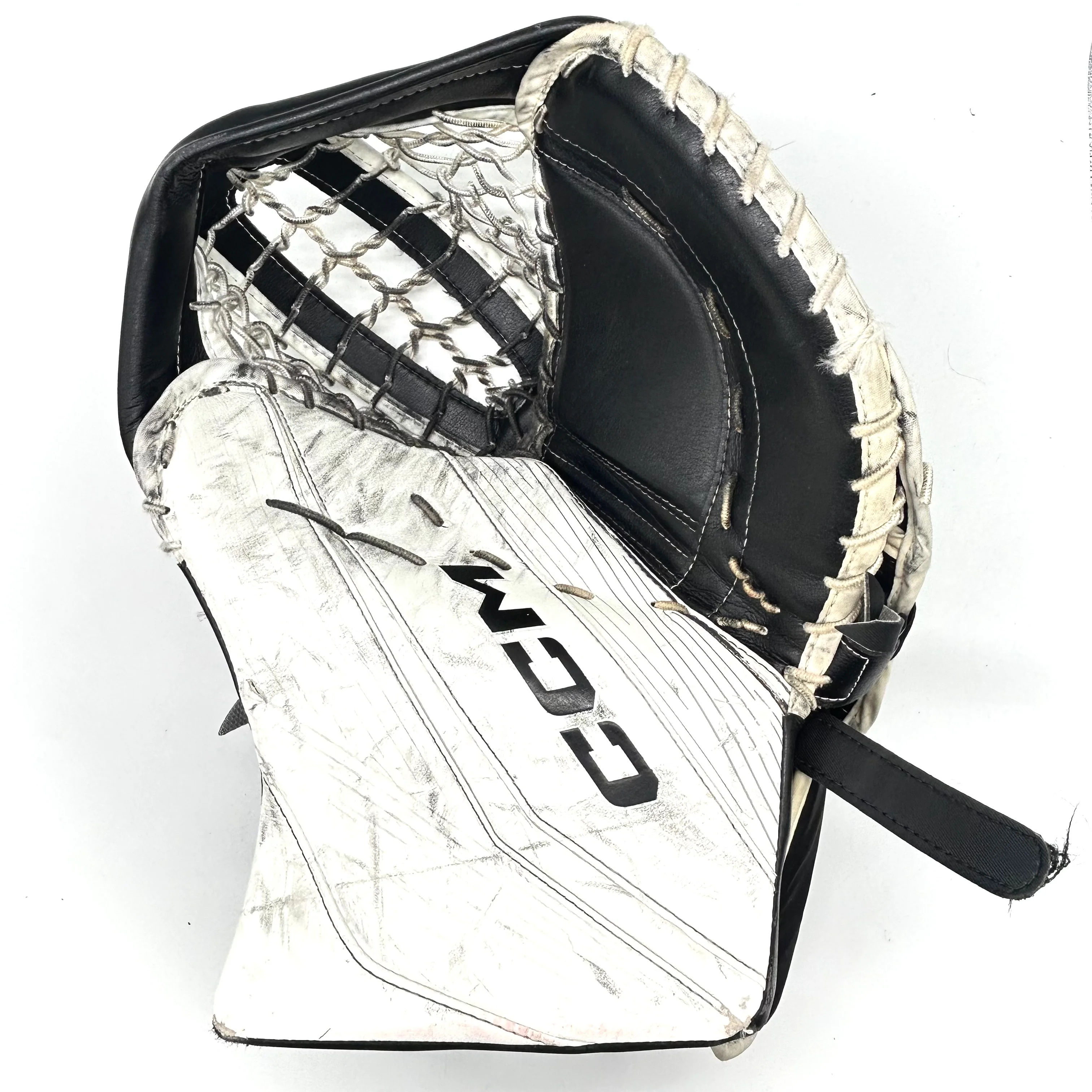 CCM Extreme Flex 6 - Used Pro Stock Goalie Glove (White/Black)