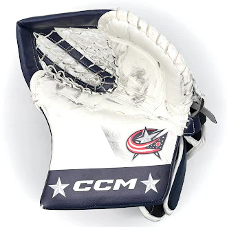 CCM Extreme Flex 6 - Used NHL Pro Stock Goalie Glove (White/Navy)