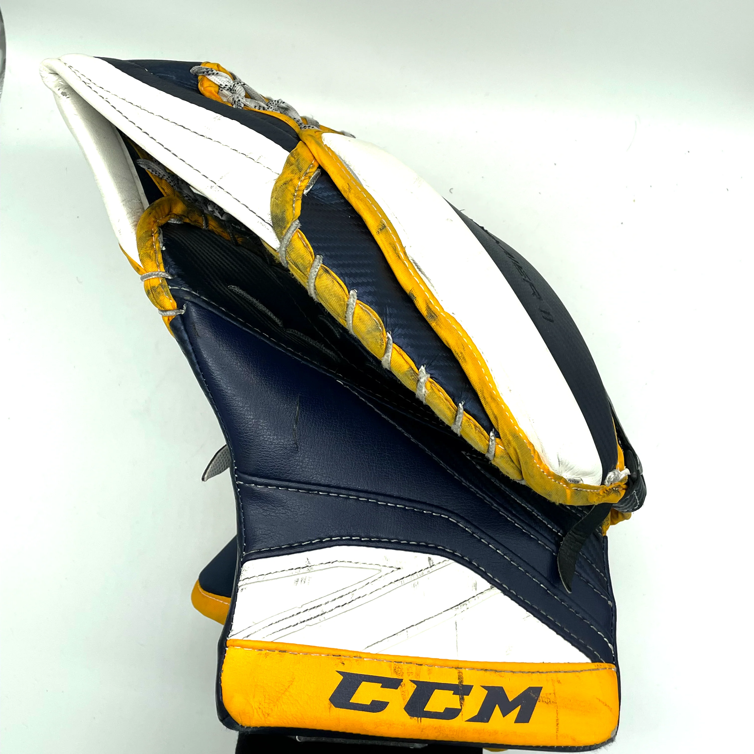 CCM Premier II - Used Pro Stock Senior Goalie Glove - Image 3