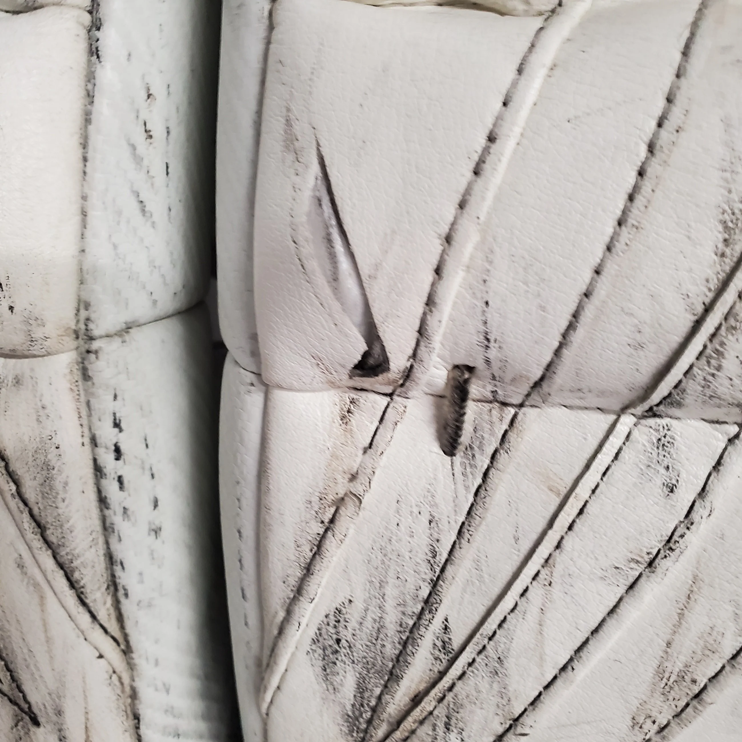 CCM Extreme Flex IV - Used Pro Stock Goalie Pads - (White/Yellow/Black) - Image 5