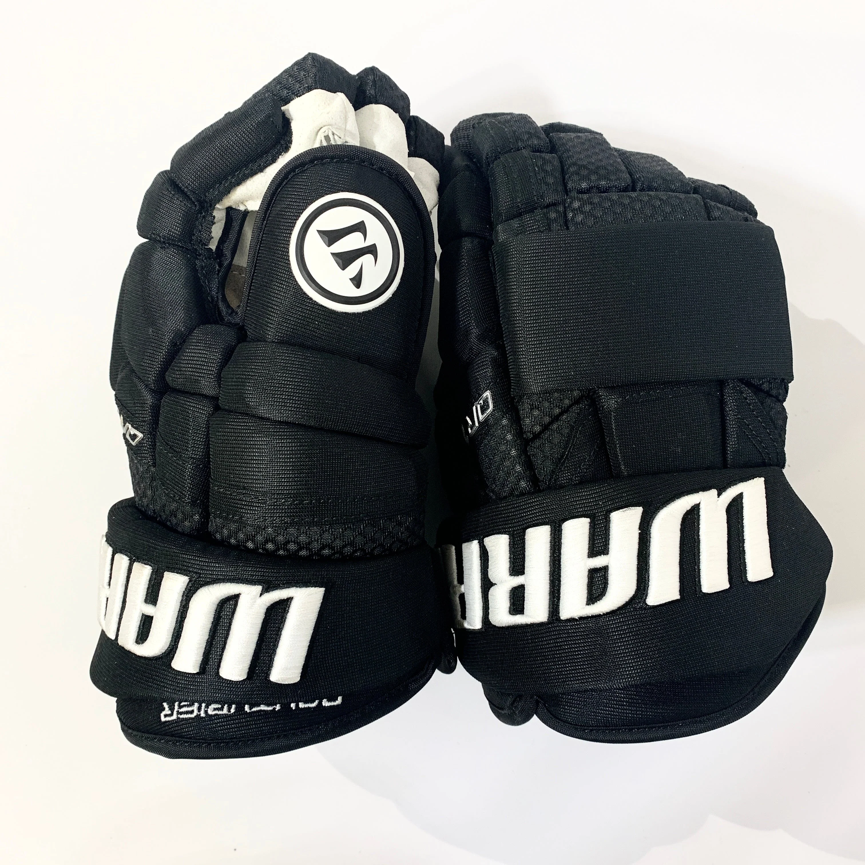 Warrior Covert QR1 Pro - NHL Pro Stock Glove - Sean Couturier (Black/White)