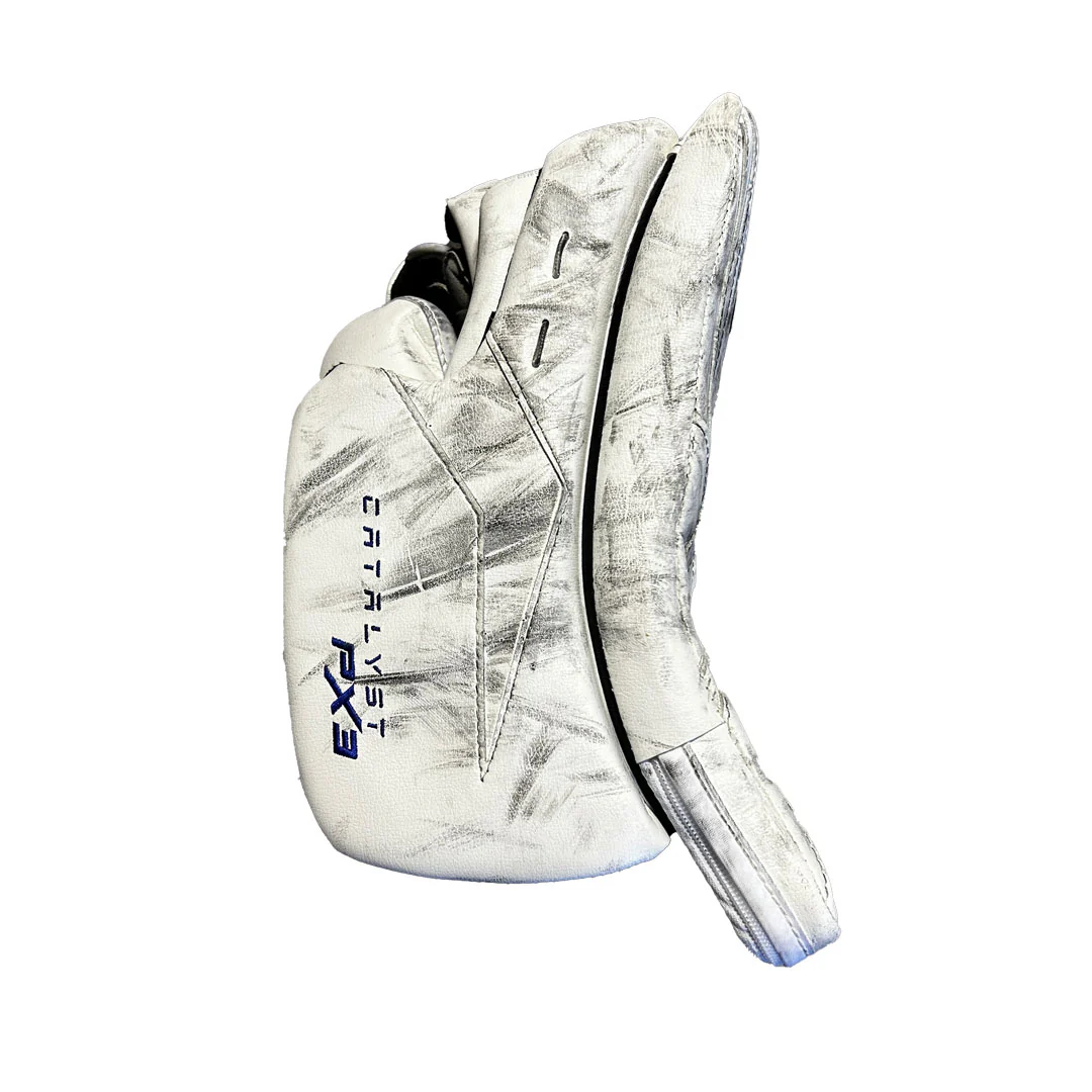 True Catalyst PX3 - Used Pro Stock Goalie Blocker (White/Blue/Gold) - Image 2