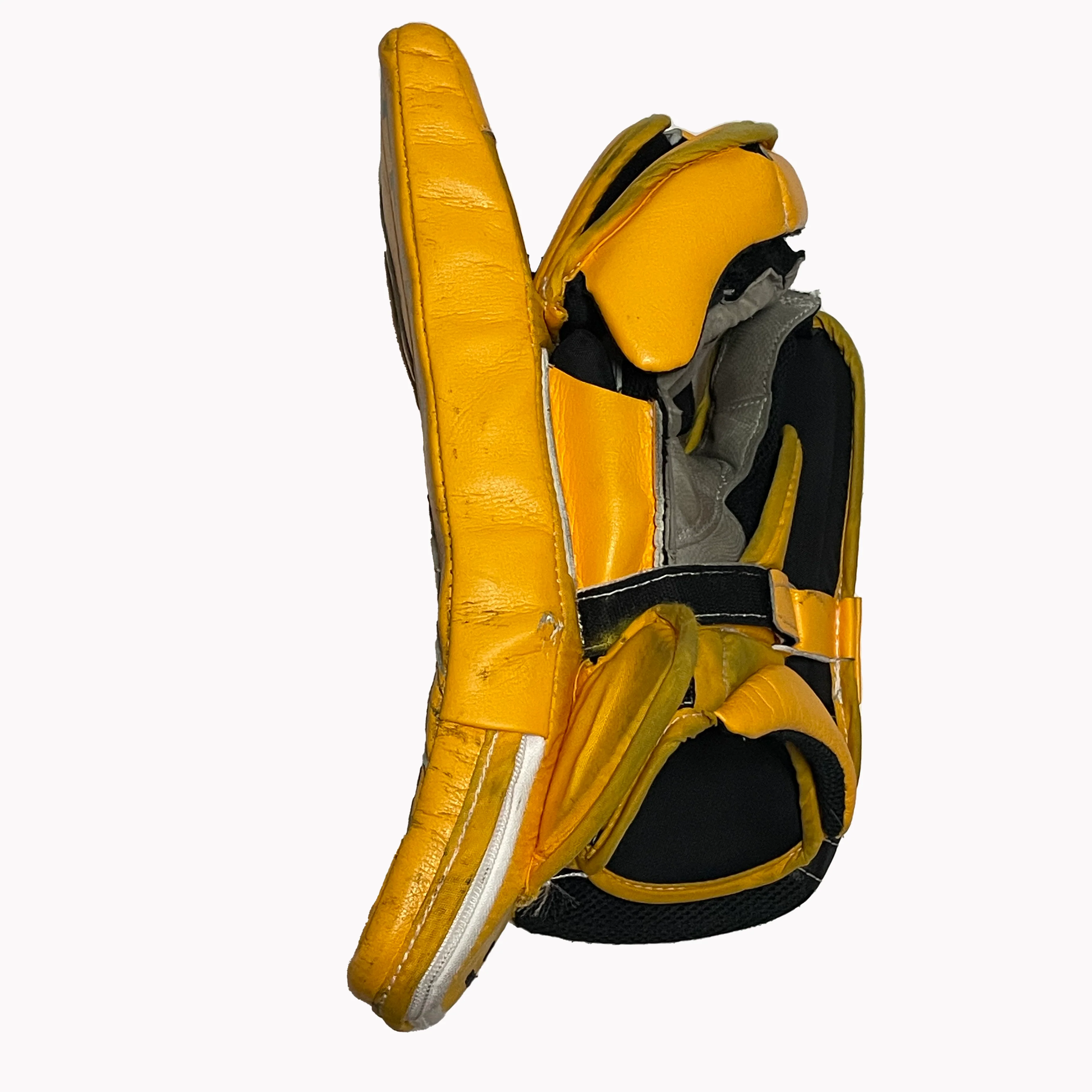 True L20.2 - Used Pro Stock Full Goalie Set (Yellow) - Image 9