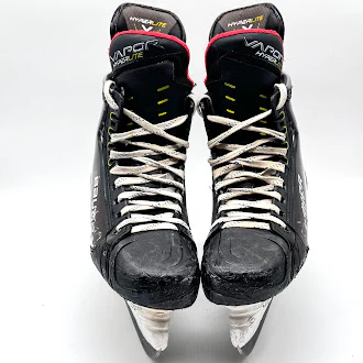 Used Bauer Vapor Hyperlite - Pro Stock Hockey Skates - Size 7 Fit 1