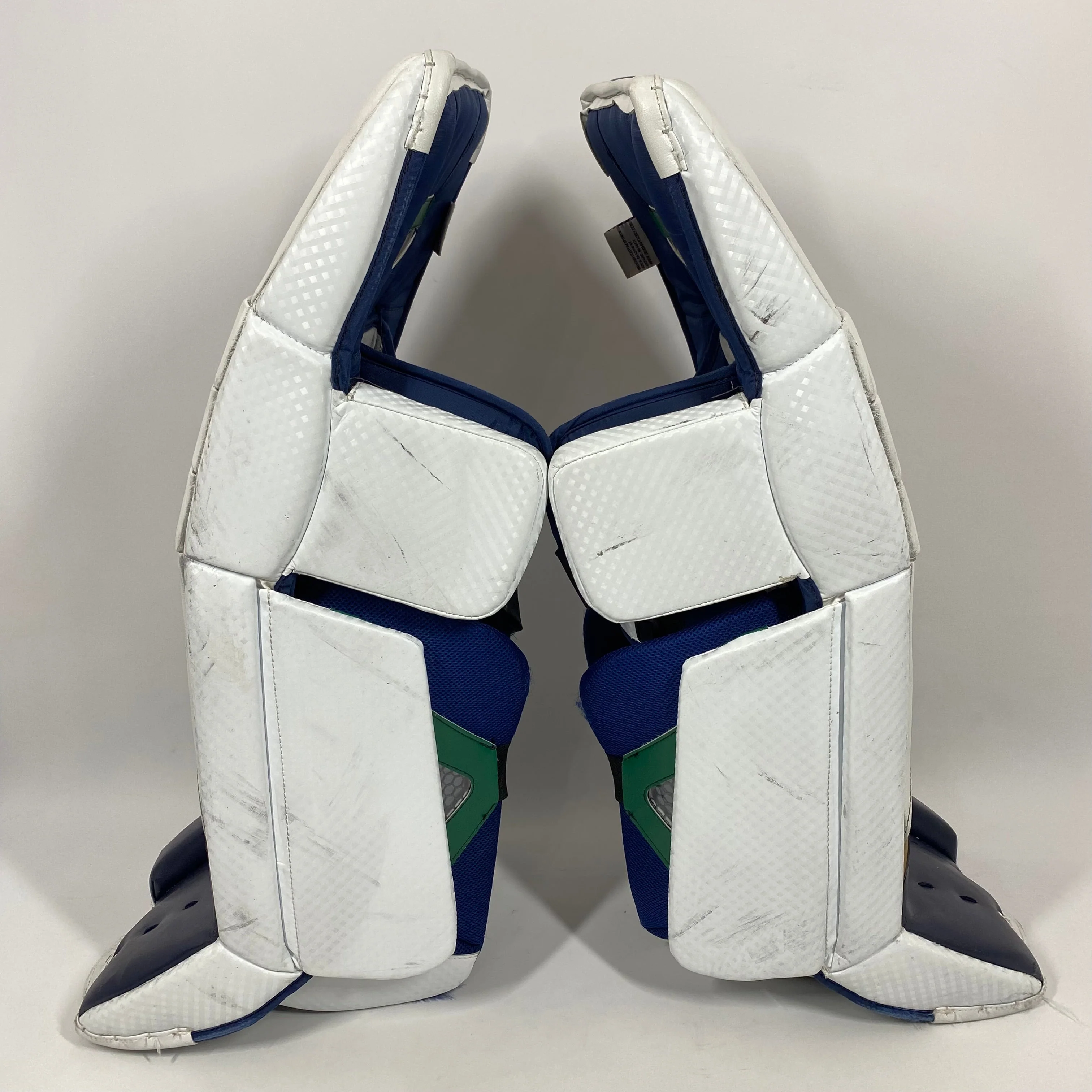 Vaughn Pro Custom - Used NCAA Pro Stock Goalie Pads (White/Blue/Gold) - Image 2