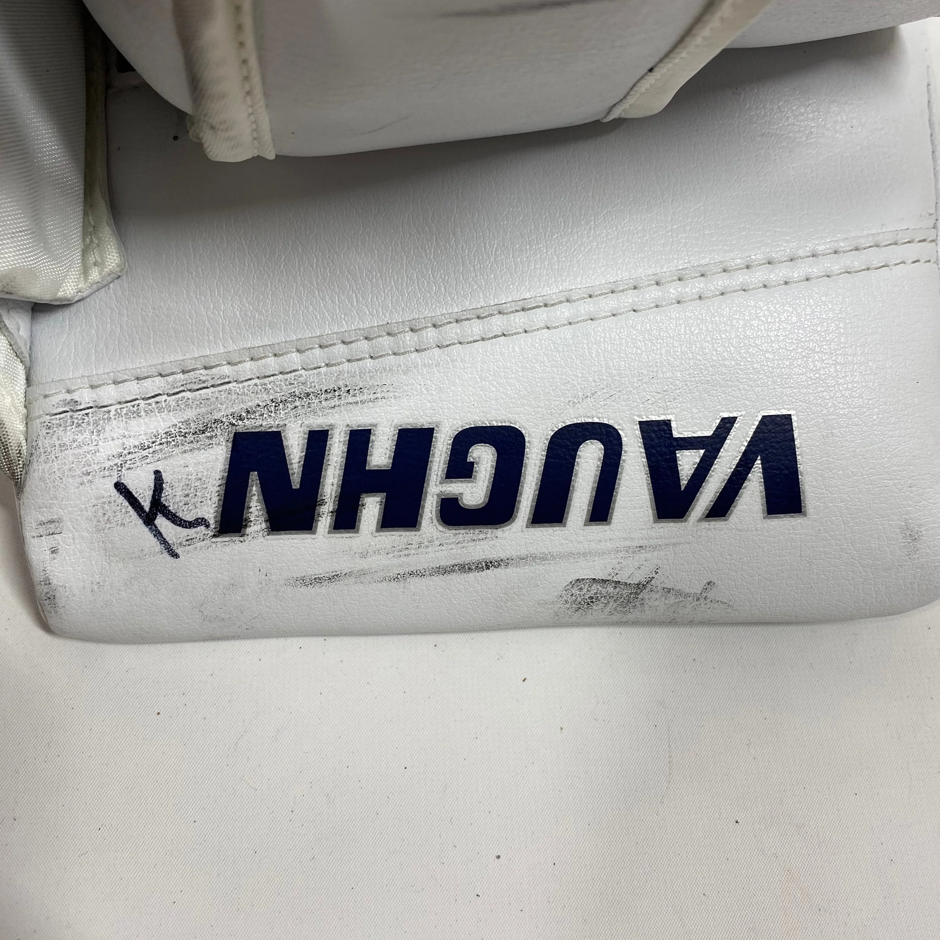 Vaughn Velocity V9 - Used Goalie Blocker (Red/White/Blue) - Image 4