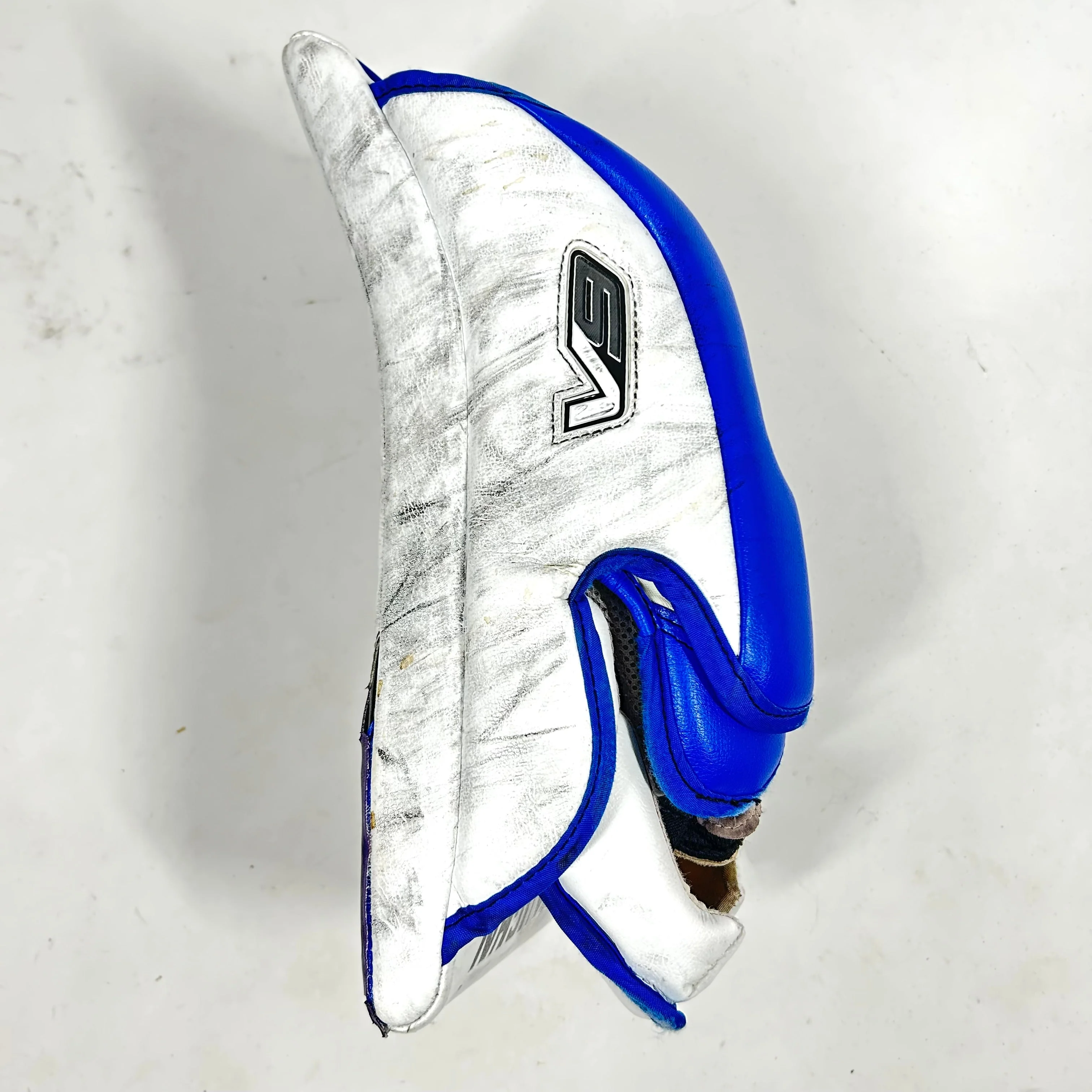 Vaughn Velocity V9 - Used Goalie Blocker (White/Purple/Blue) - Image 2