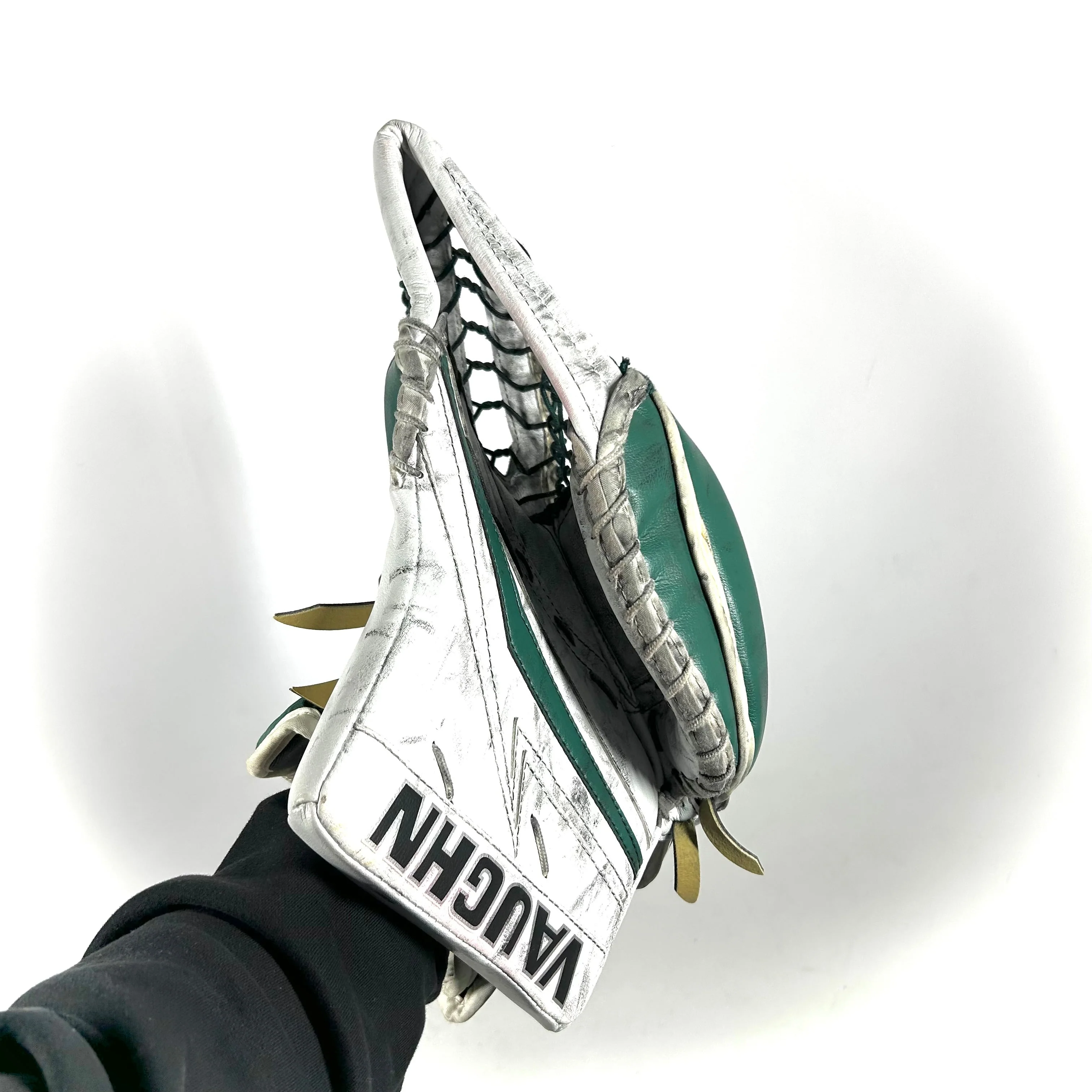 Vaughn Velocity V9 - Used Pro Stock Goalie Glove (White/Green) - Image 3