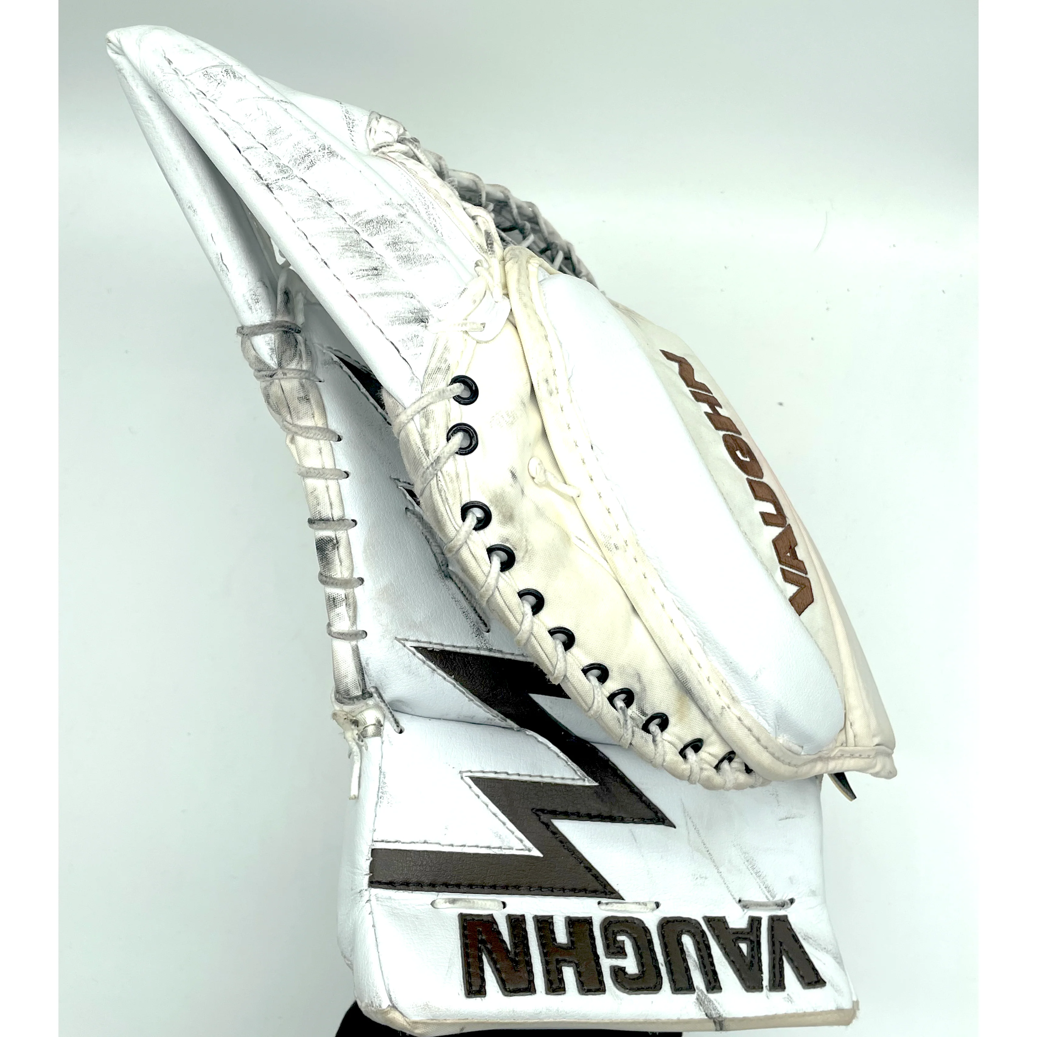 Vaughn Velocity V9 - Used Pro Stock Senior Glove - Image 3