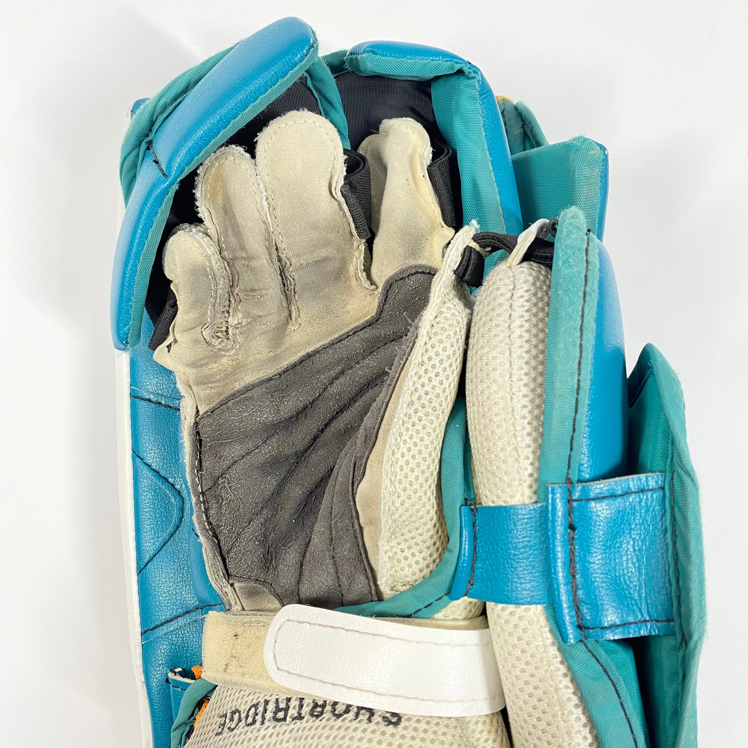 Vaughn Ventus SLR2 Pro Carbon - Used Pro Stock Goalie Blocker (Teal/White/Black) - Image 3