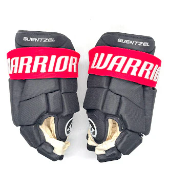 Warrior Alpha FR Pro - NHL Pro Stock Glove - Jake Guentzel (Black/Red) - Image 4