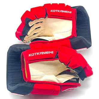 Warrior Alpha FR Pro - NHL Used Pro Stock Glove - Jesperi Kotkaniemi (Red/Black) - Image 4